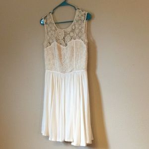 Gianni Bini beige open weave dress